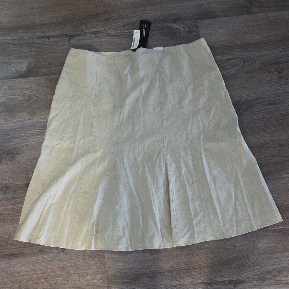 💕💕💕HOST PICK 💕💕💕NWT Louben Size 20W 67% Linen Elegant A-Line Skirt